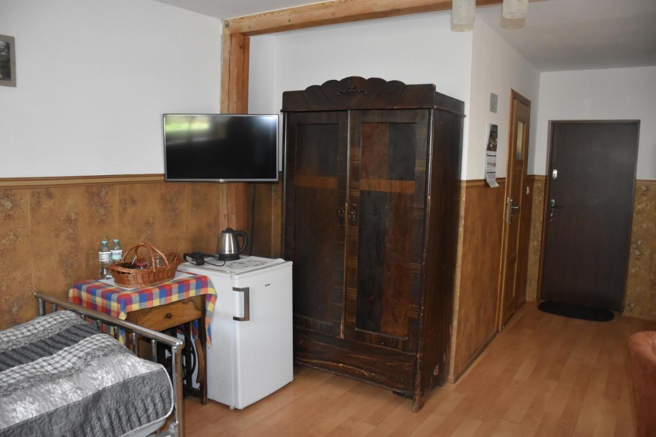 Gosciniec Pod Debem Farm stay *